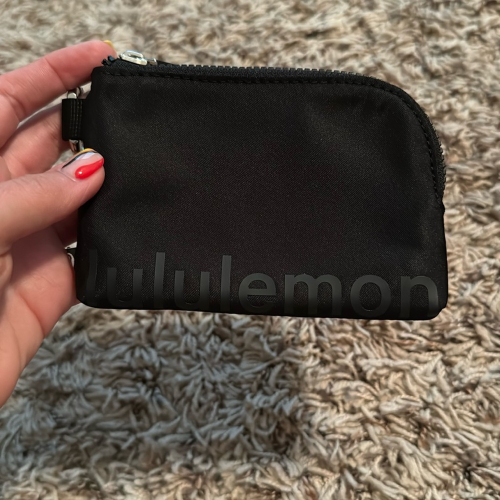 Lululemon Clipable Card Pouch